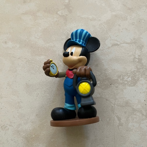 Disney Action Figure Set - Blue, Yellow, Red - Picture 6 of 14